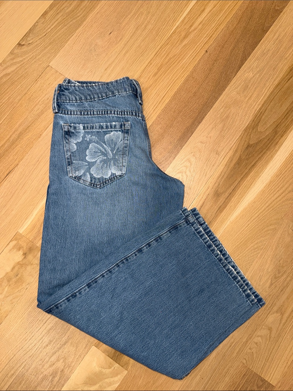 Hollister Blue Wide-Leg Jeans with Floral Pocket